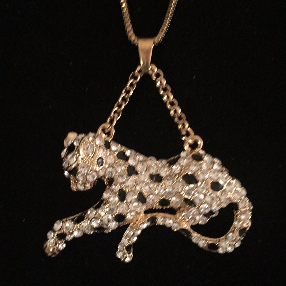 Betsey Johnson crystal Jaguar necklace. NWT